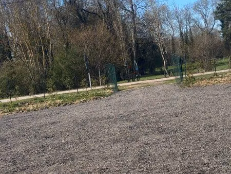 terrain de loisirs
