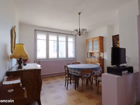 appartement 3 pièces 52 m²