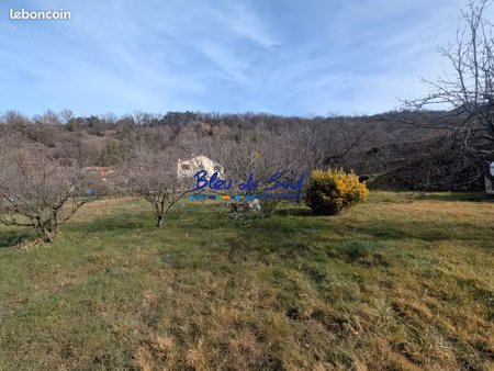 terrain 1015 m² fillols