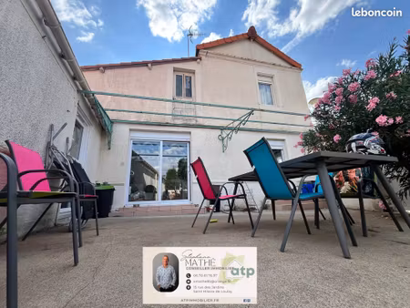 maison 8 pièces 149 m²