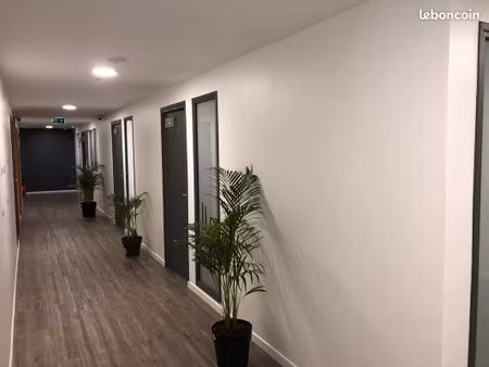 bureau très propre à louer