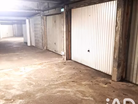 parking/box 15 m² la rochelle