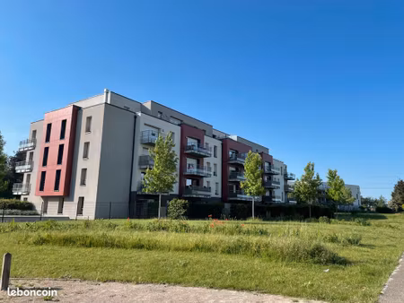 t2 45 m² entièrement rénové | vue périseaux | parking | résidence sécurisée
