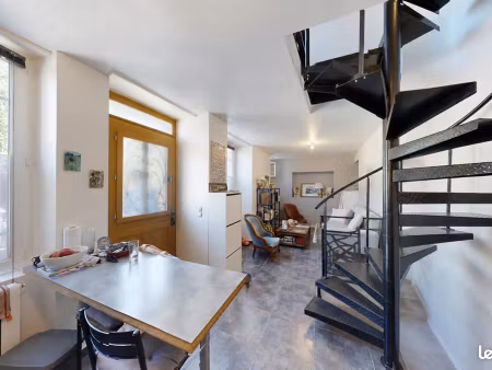 maison de village 3 pièces 53 m²
