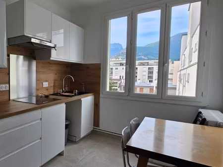 appartement t3 meublé pour étudiant 56 m²  libre