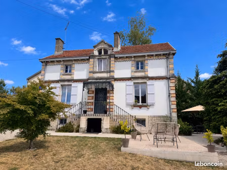 maison 6 pièces 160 m²