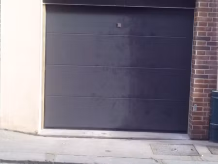 garage double avec prise de recharge ve