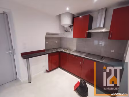 studio 1 pièce 31 m²