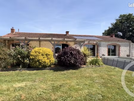 longère 6 pièces 171 m²
