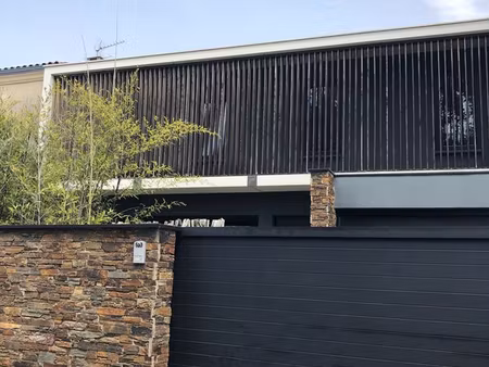 maison contemporaine avec piscine