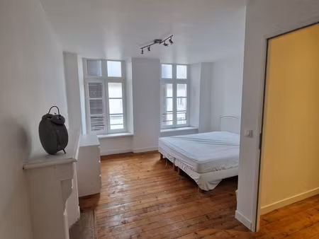 appartement avec étage neuville sous montreuil 90m2