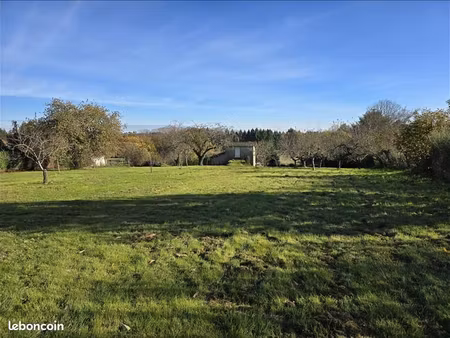 terrain 4 537 m² saint yrieix la perche