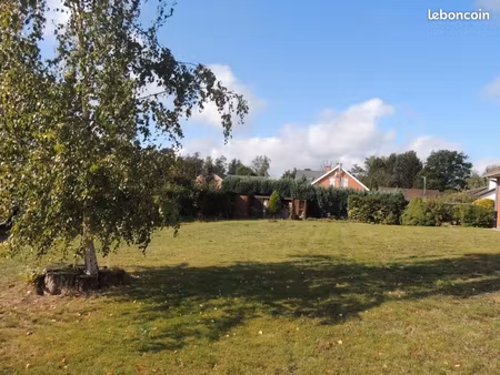 terrain 680 m² le thuit