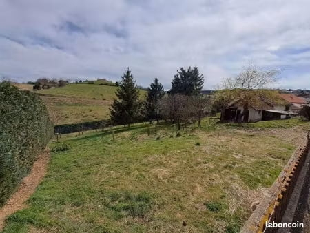 terrain 1563 m² saint-flour