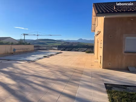 maison 8 pièce 180 m²