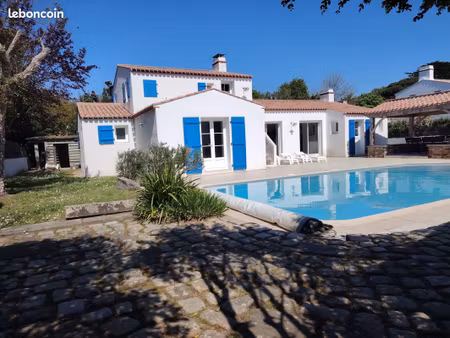 superbe villa de 170 m² avec piscine - les landes d'enfer  noirmoutier-en-l'île