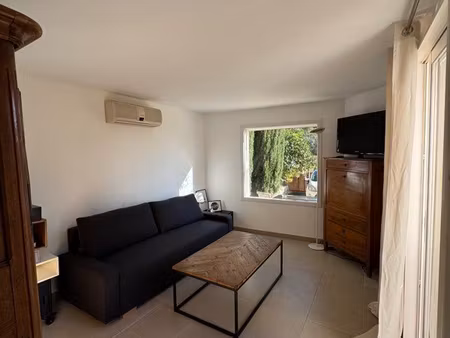 studio dans une villa château-gombert