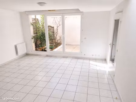 appartement t2 atypique de 44m²  terrasse privée 12m² à l'île verte grenoble