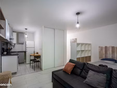 t1 équipé de 30 m²  entièrement refait à neuf – lyon 7e
