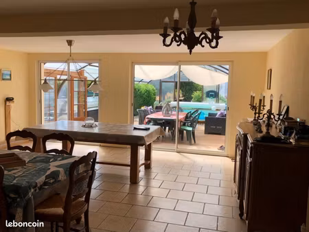 particulier vend jolie maison