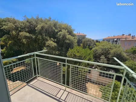appartement 3 pièces 50 m²