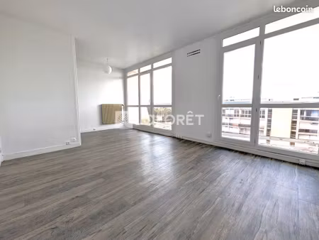 studio 1 pièce 32 m²