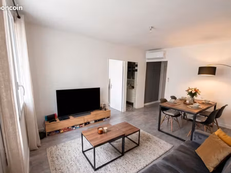 loue t3 semi-meublé - 50m² - quartier st victor proche vieux port