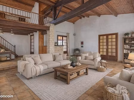maison 5 pièces 145 m²