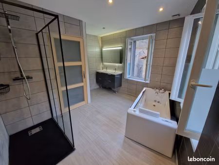 maison de village rénovée à louer