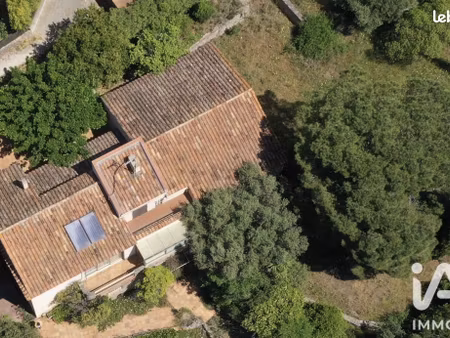 villa 5 pièces 237 m²