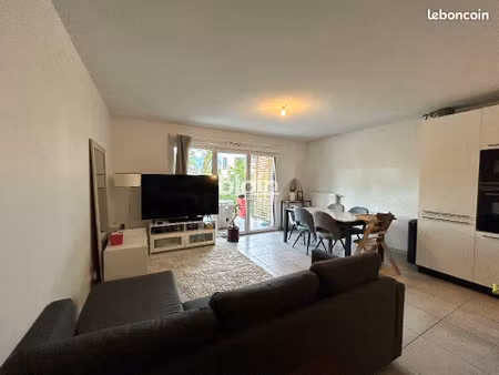 appartement 3 pièces 64 m²