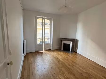 appartement 3 pièces 45 m²