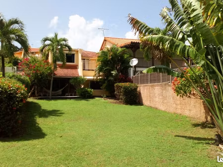 a louer villa bord mer le diamant