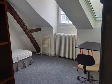 chambre meublée 16m²