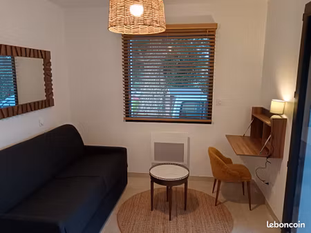 location studio étudiant avec terrasse