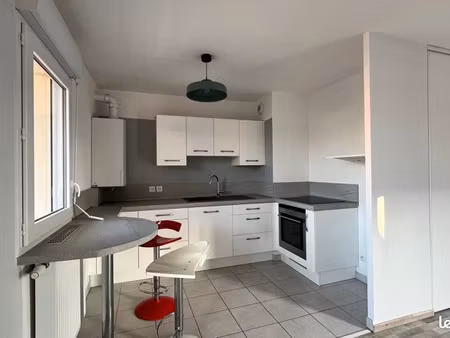 appartement 2 chambres avec grand balcon