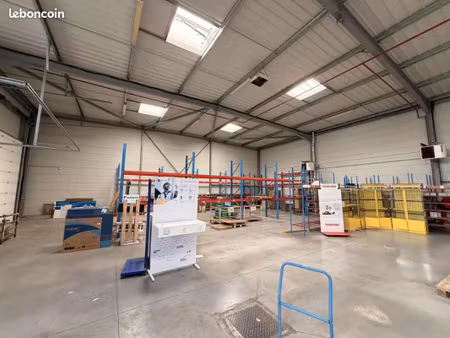 local d'activité 390 m²