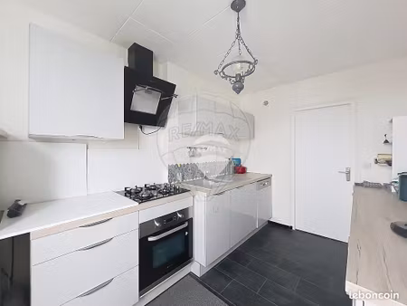 appartement 4 pièces 77 m²
