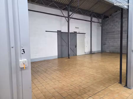 box/garage a louer