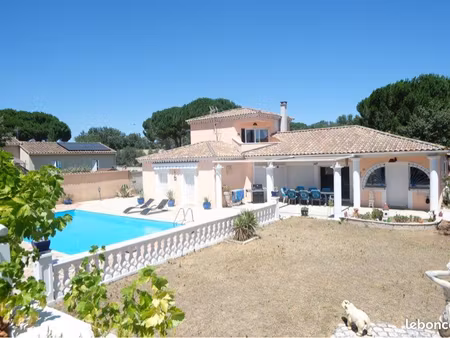 villa d’exception – piscine 10x5 – suite parentale + studio