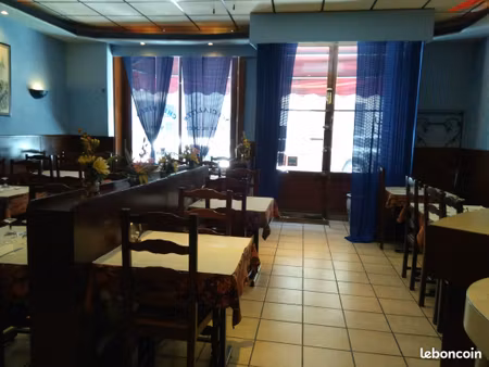 cession droit au bail / local 120 m2 - loyer exceptionnel 832 ht - lyon 6ème (rue notre da