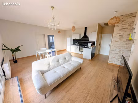 appartement 3 pièces 65 m²