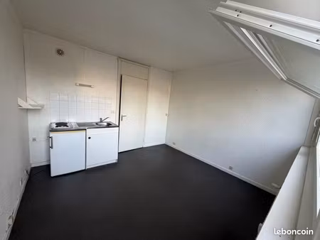 studio lille proche catho et chr