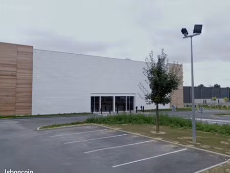 boutique 900 m² chalons en champagne