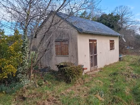 maisonnette et terrain
