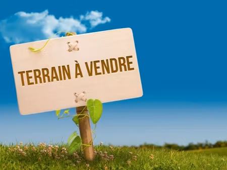 vente terrain 2000 mètres carrés très agréable