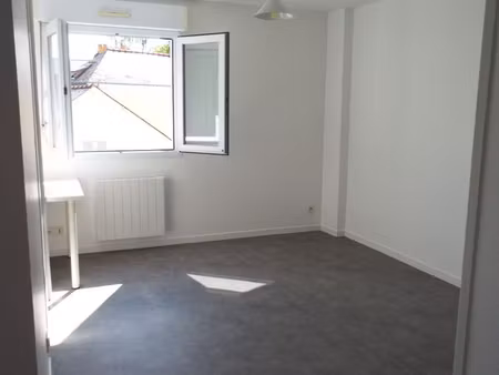 loue studio 20 m2 angers à 50 mètres de l’uco