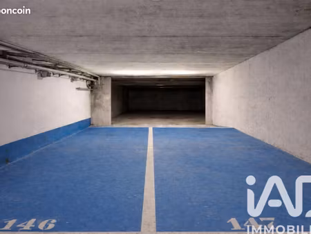 parking/box 25 m² massy