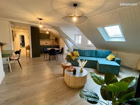spacieux t2 avec canapé lit dans le salon à deux pas de la gare