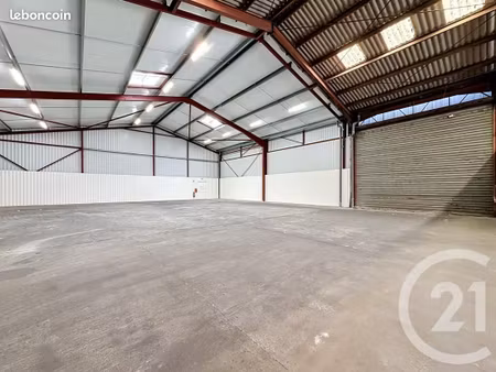local bureaux 1 414 m²
